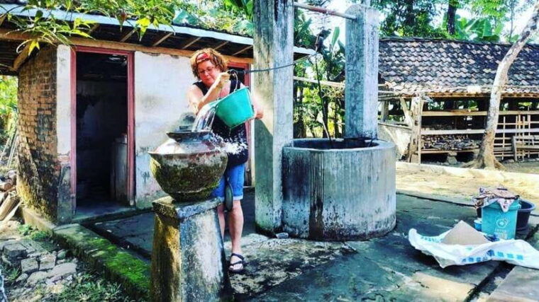 yogyakarta-village-cycling-tour-with-classic-bicycle