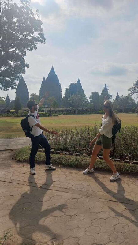 yogyakarta-visit-prambanan-temple-sunset