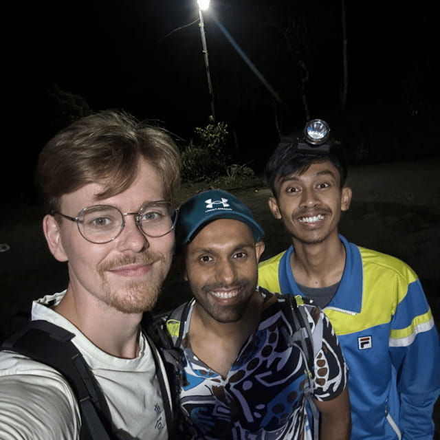 yogyakarta-volcano-merapi-volcano-on-hilltop-lava-viewing