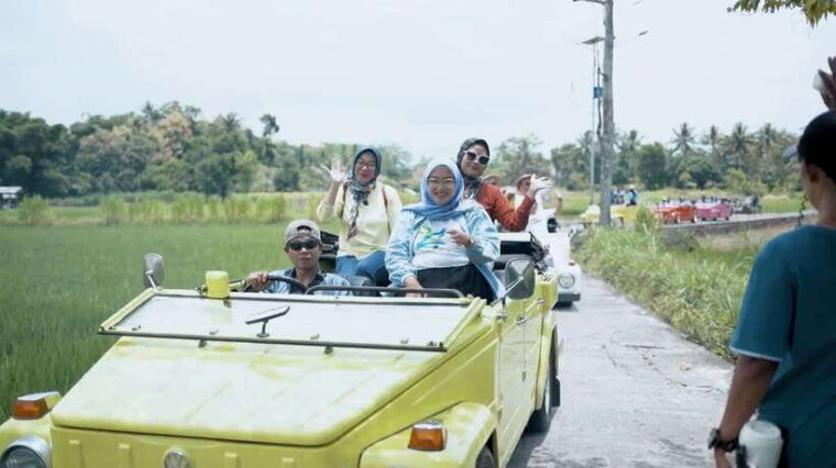 yogyakarta-vw-borobudur-setumbu-sunrise-guide-tour