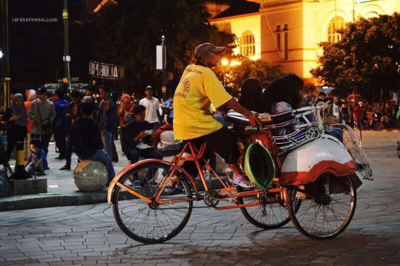 yogyakarta-walking-tour-gourmet-stroll-nightly-highlights