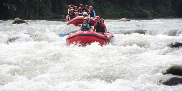yogyakarta-white-water-rafting-and-merapi-volcano-jeep-tour