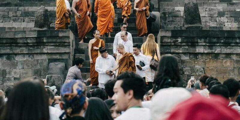yogyakartaentranceticketonlyborobudurprambanantempletour