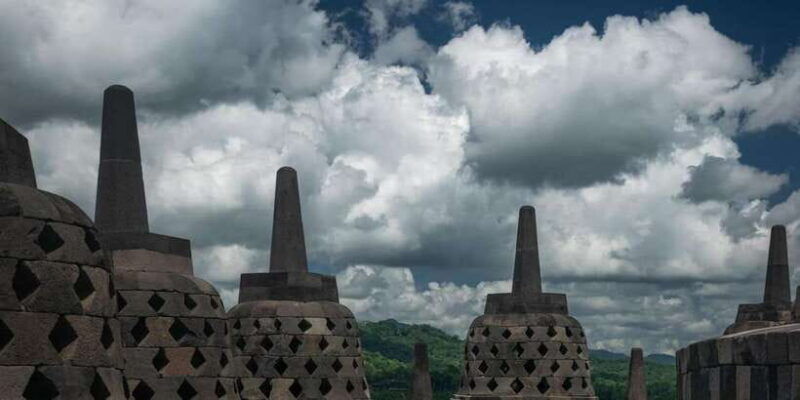 yogyakartaentranceticketonlyborobudurprambanantempletour