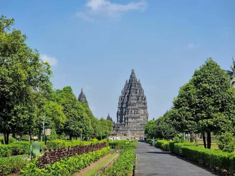 Yogyakarta:Prambanan & Borobudur Day Tour climbUp Guaranteed - Key Points