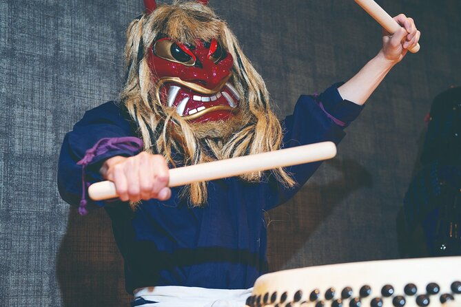 yokabus-fukuoka-food-crafting-samurai-style-dining-mirror-sea