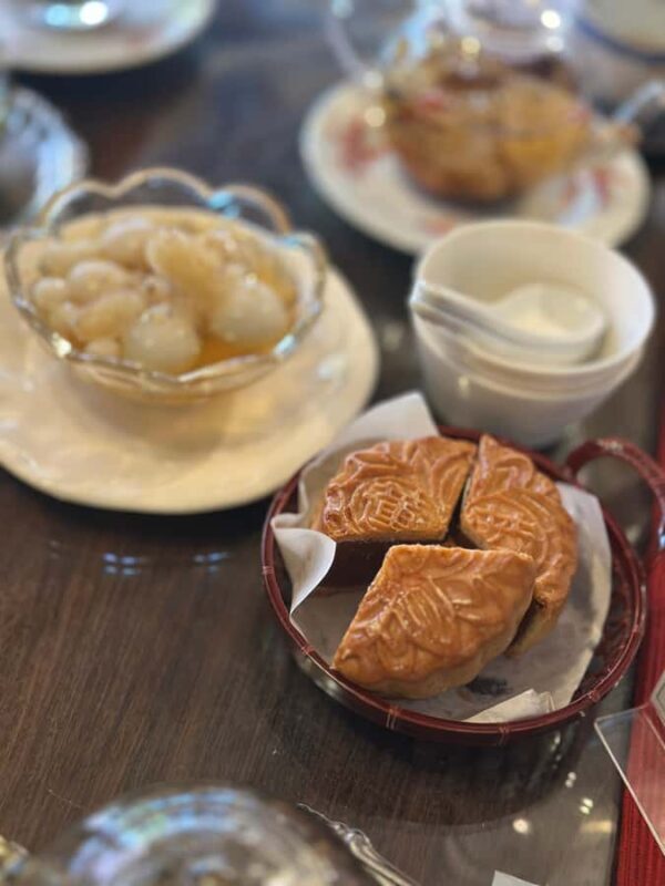 Yokohama: Chinatown Food Tour with Optional Fun Activities - The Itinerary Breakdown