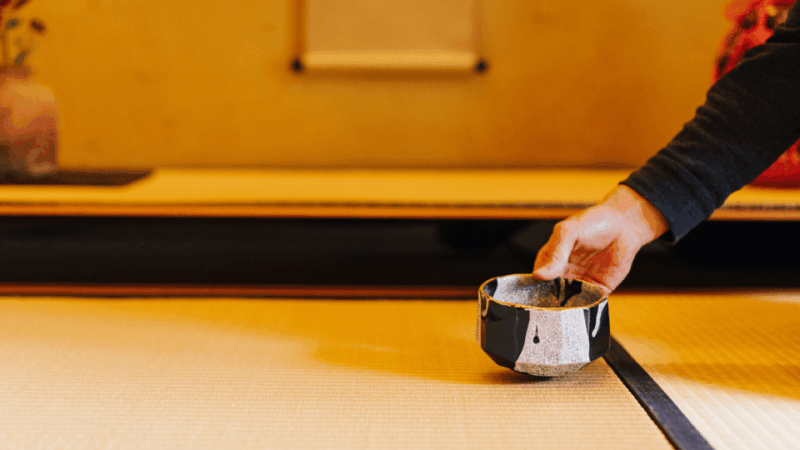 yokohama-tea-ceremony-with-sweets-and-souvenir