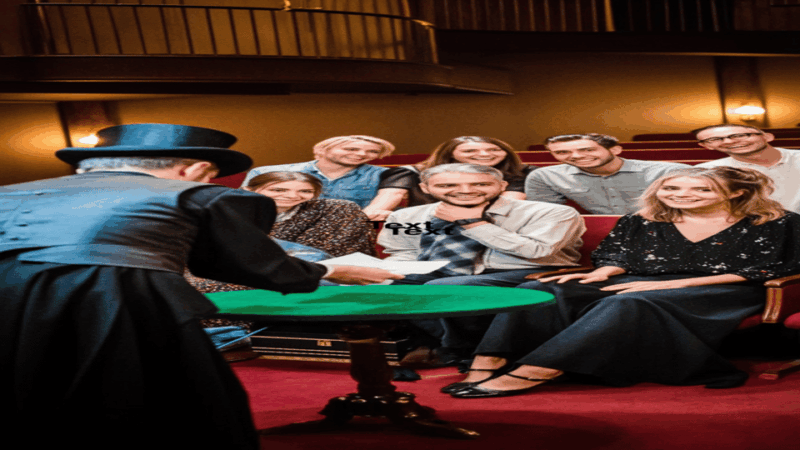 york-close-up-magic-show-with-the-time-travelling-magician