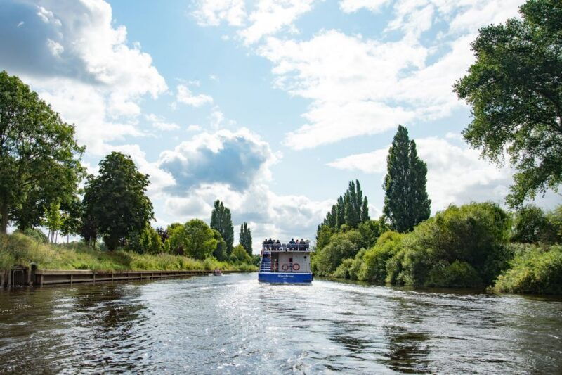 york-daytime-sightseeing-boat-cruise-with-live-commentary