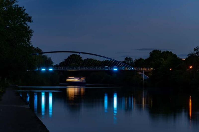 York: Evening Cruise With Strawberries & Cream + Drink - Key Points