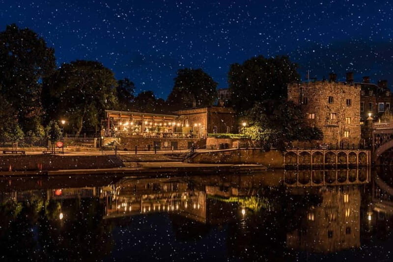 York: Evening Cruise With Strawberries & Cream + Drink - Price and Value