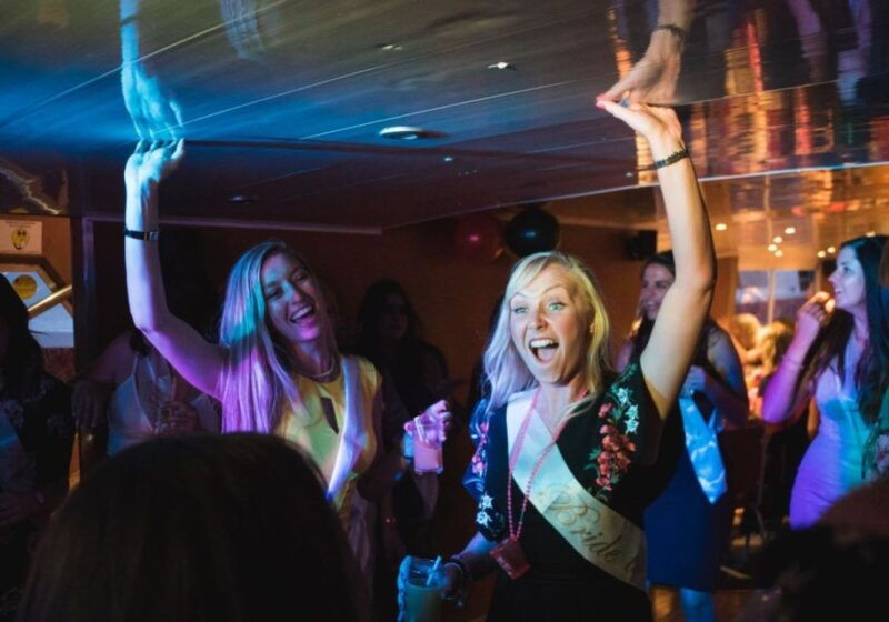 york-party-cruise-with-drink-dinner-and-dj