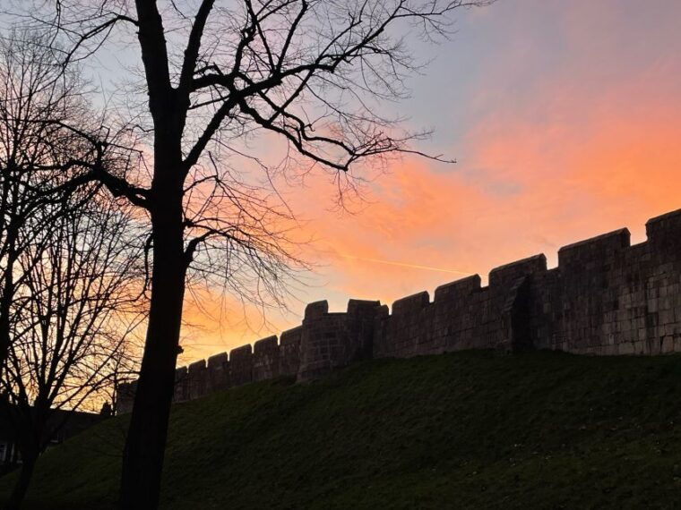 york-the-forbidden-chronicles-night-walking-tour