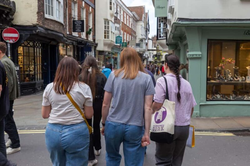 York: The Unconventional Guided Walking Tour - Highlights of the Route