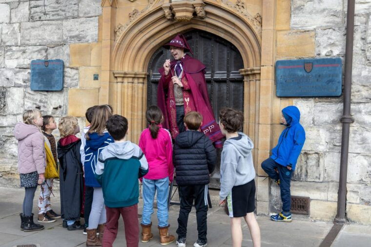 york-wizard-walk-of-york-tour-magic-comedy-family-fun