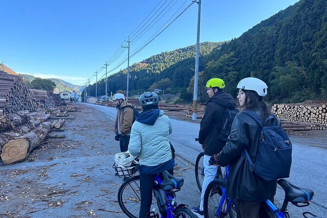 yoshino-full-day-cycling-hiking-tour