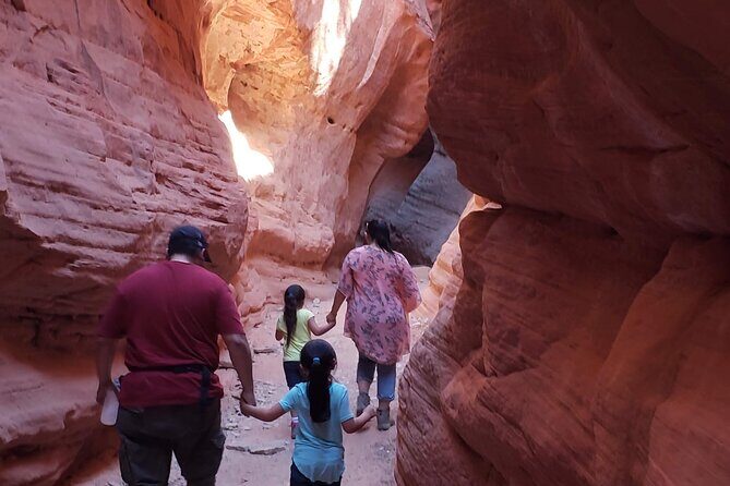 YOU DRIVE! 4 People, 4 Hrs! Ultimate Peekaboo and Hog Canyon Tour - FAQs
