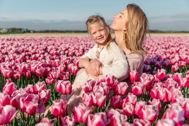 your-own-netherlands-a-photo-shoot-in-the-tulip-fields