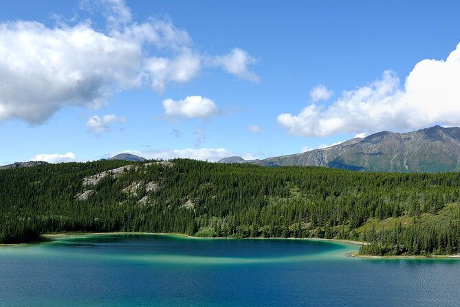 yukon-escapade-lakes-wilderness-and-hidden-gems