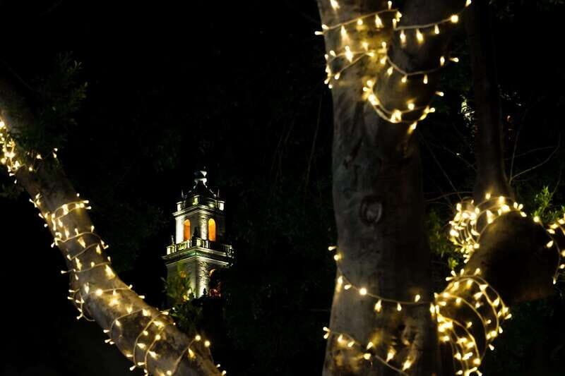 Yuletide in Mérida: A Journey Through Holiday Splendor - Key Points