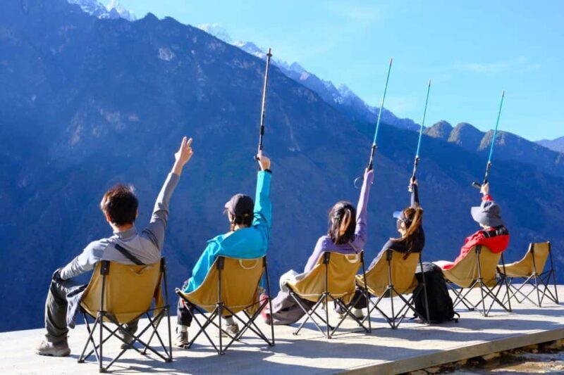 Yunnan: Private 2-Day Tiger Leaping Gorge Hiking Tour - A Close Look at the Experience