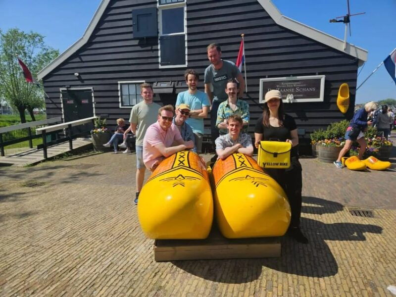 zaanse-schans-e-bike-day-trip-windmills-cheese-and-nature
