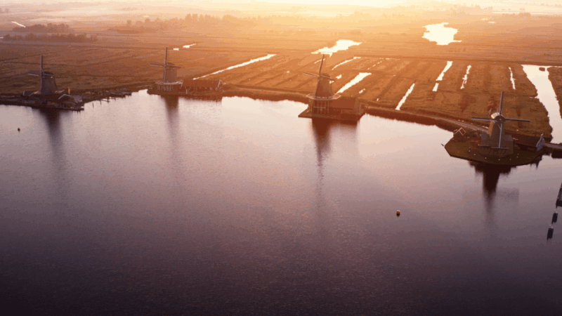 zaanse-schans-private-cruise-live-guide-optional-drinks