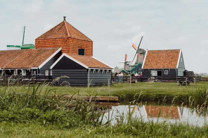 Zaanse Schans: the windmills village tour in Italian - The Itinerary in Detail
