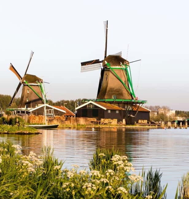 Zaanse Schans: Windmill Audio Guide with Dutch Lunch - The Dutch Lunch: Savoring Authentic Flavors