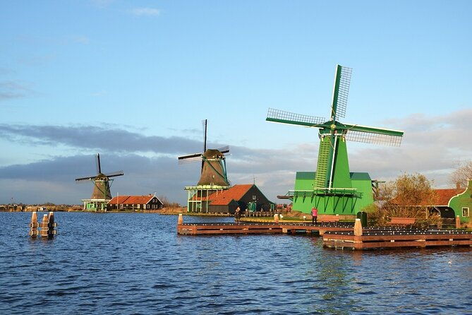 zaanse-schans-windmills-edam-volendam-and-marken-from-amsterdam