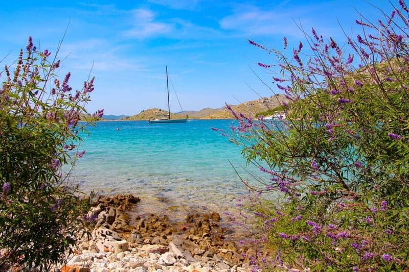 Zadar: 3-Stop Blue Lagoon & Snorkeling Cruise with Drinks - FAQs
