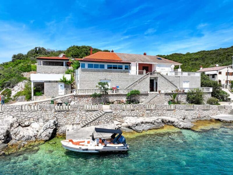 Zadar 4-Islands Escape Saharun & Hidden Shipwreck with Lunch - Who Is This Tour Best For?