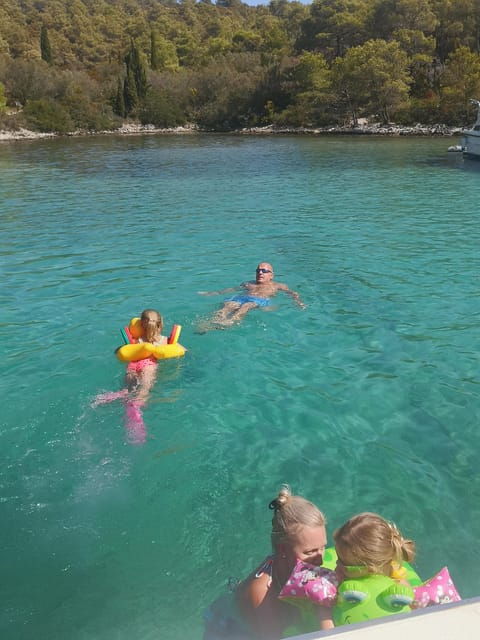 zadar-boat-tour-with-3-stops-and-snorkeling-in-blue-lagoon