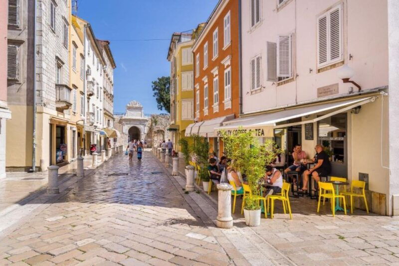 zadar-early-morning-walking-tour-of-the-old-town