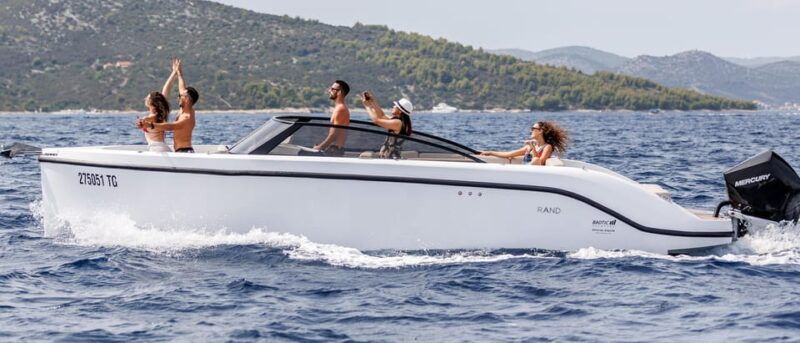 zadar-guided-tour-to-ugljan-osljak-galevac-by-speedboat