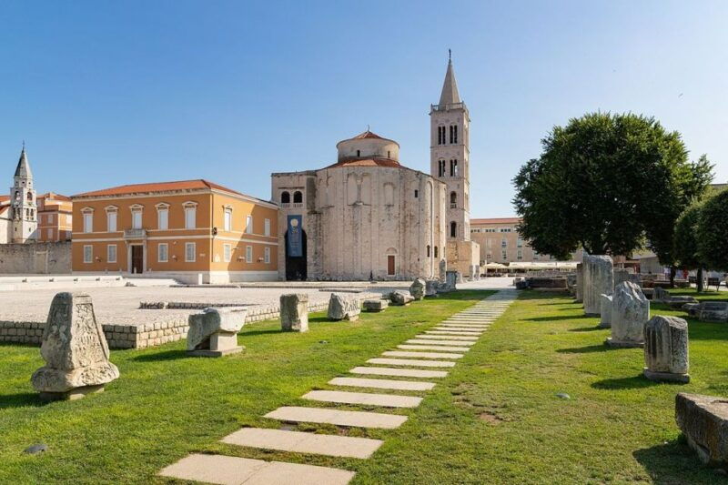 zadar-old-town-evening-group-guided-walking-tour