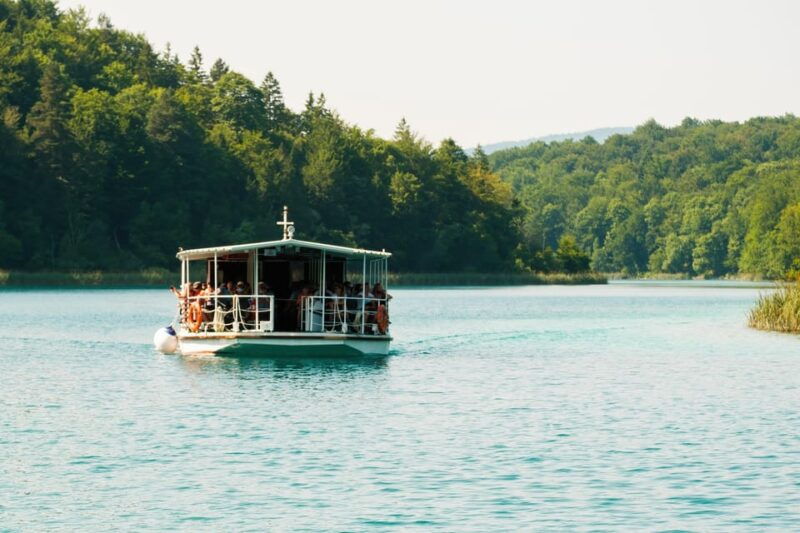 zadar-plitvice-lakes-transfer-tour-with-pro-photographer