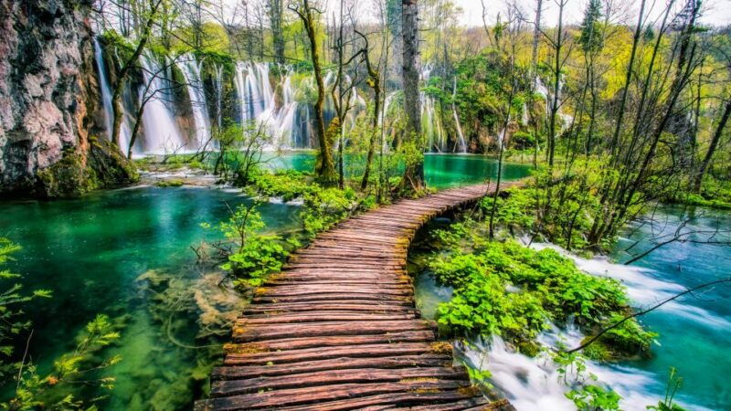 zadar-plitvice-lakes-with-boat-ride-and-zadar-old-town-tour