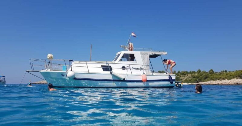 zadar-private-boat-tour-to-island-ugljan-galevac-osljak
