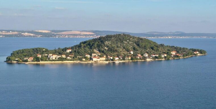 zadar-private-boat-tour-to-island-ugljan-galevac-osljak