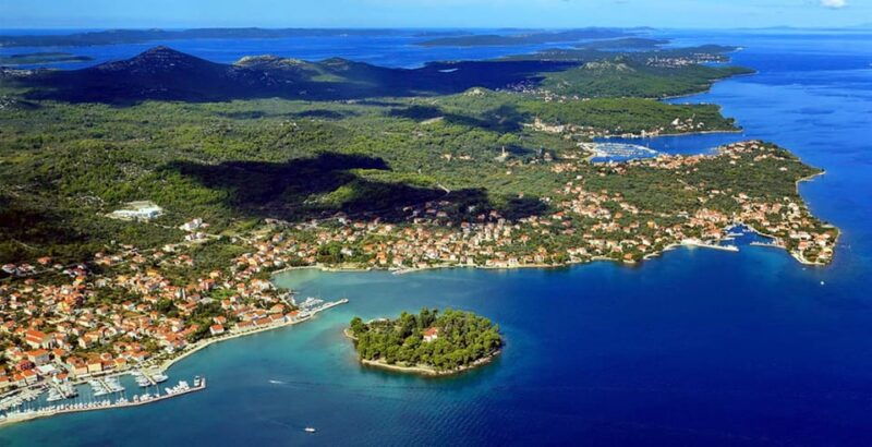 zadar-private-full-day-five-star-boat-tour