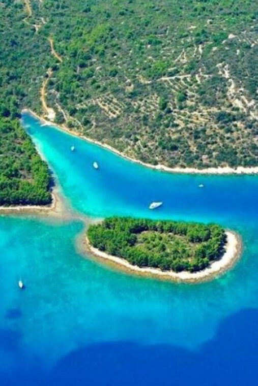 zadar-private-full-day-five-star-boat-tour