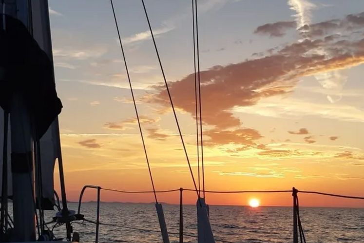 zadar-private-sunset-sailboat-tour-with-drinks