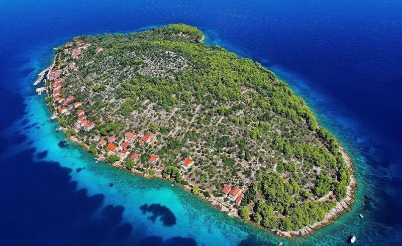 zadar-private-tour-to-ugljan-osljak-galevac-by-speedboat