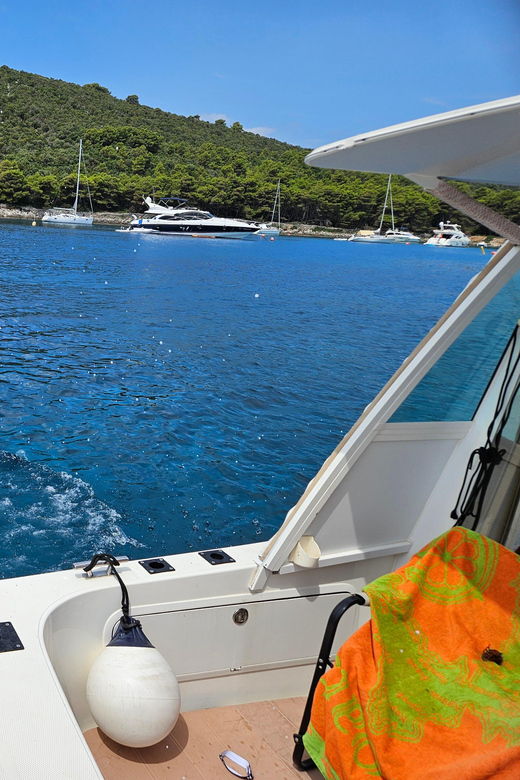 zadar-saharun-beach-and-sunken-ship-adventure-boat-trip