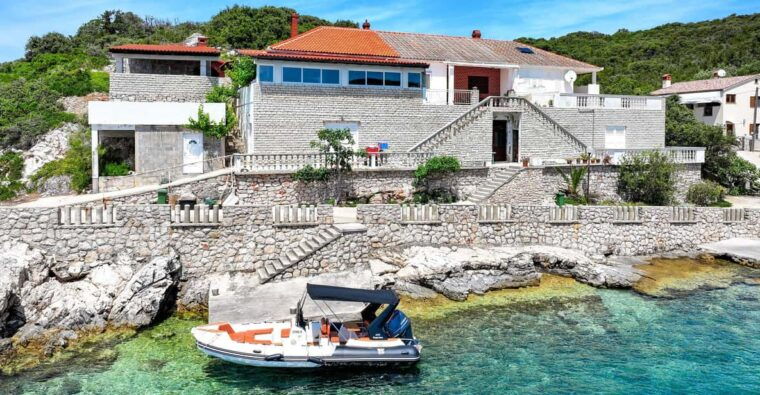 zadar-speedboat-tour-best-of-4-islands-6-stops-with-lunch