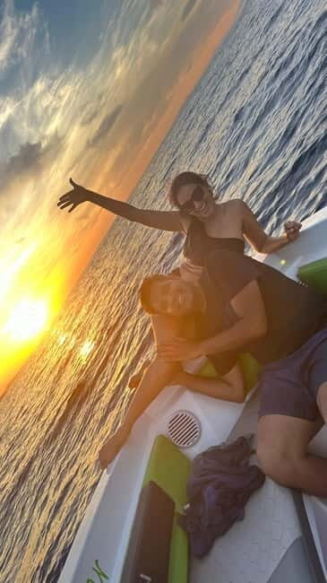 Zadar: sunset harmony,boat,music,champagne - FAQ