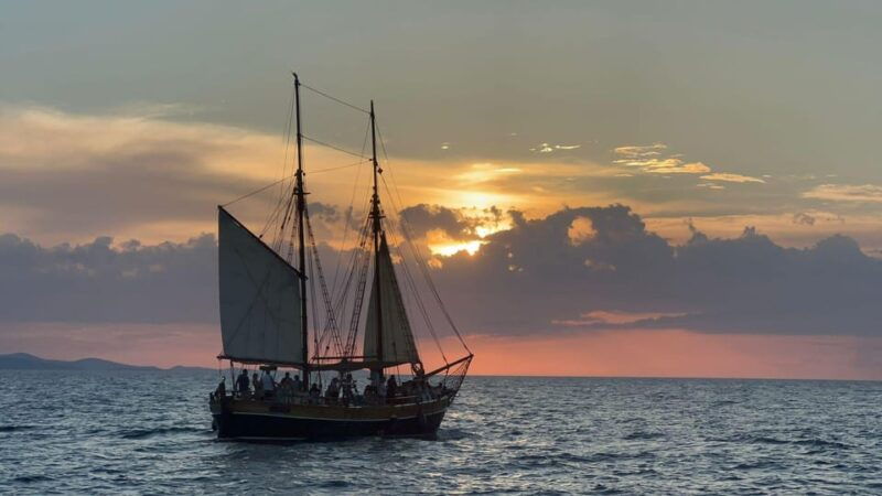 zadar-sunset-sailing-cruise-on-traditional-boat-with-wine