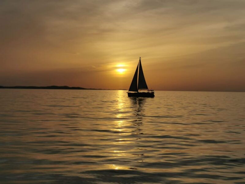 zadar-sunset-under-sails-experience